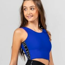 Sylvia P Agile Reversible Cropped Singlet