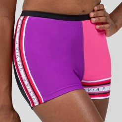 Sylvia P Airspeed Short